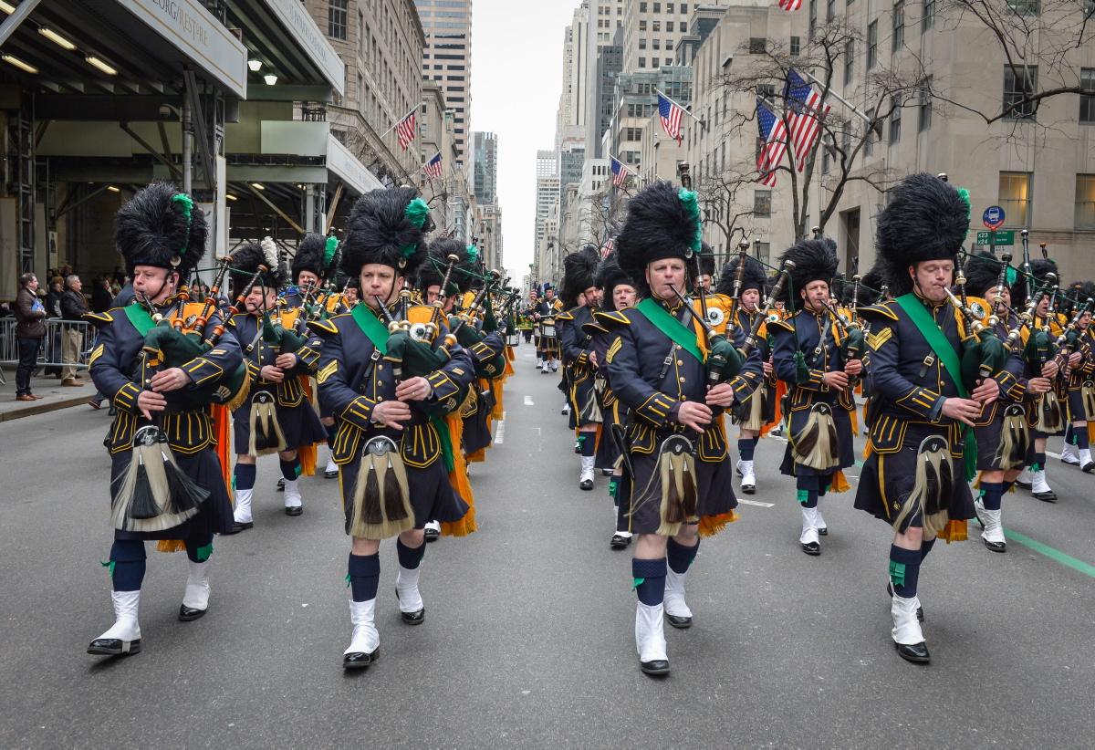 Tens of thousands flock to NYC St. Patrick's Day parade
