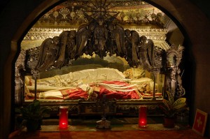 Saint-Ambrose-crypt-Basilica-di-SantAmbrogio-Milan