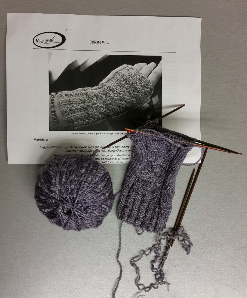 knitting-mitts