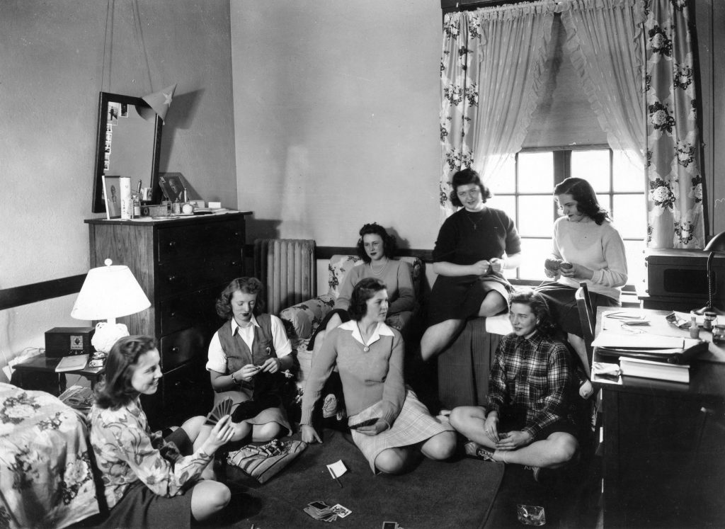 Students playing cards in their dorm room, 1942. From the Wellesley College archives, downloaded March 2, 2018.