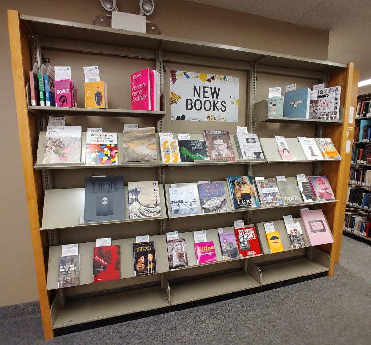 FIT Library's new books shelf fall 2018